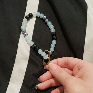 Elegant Gold and Black Beaded Bracelet